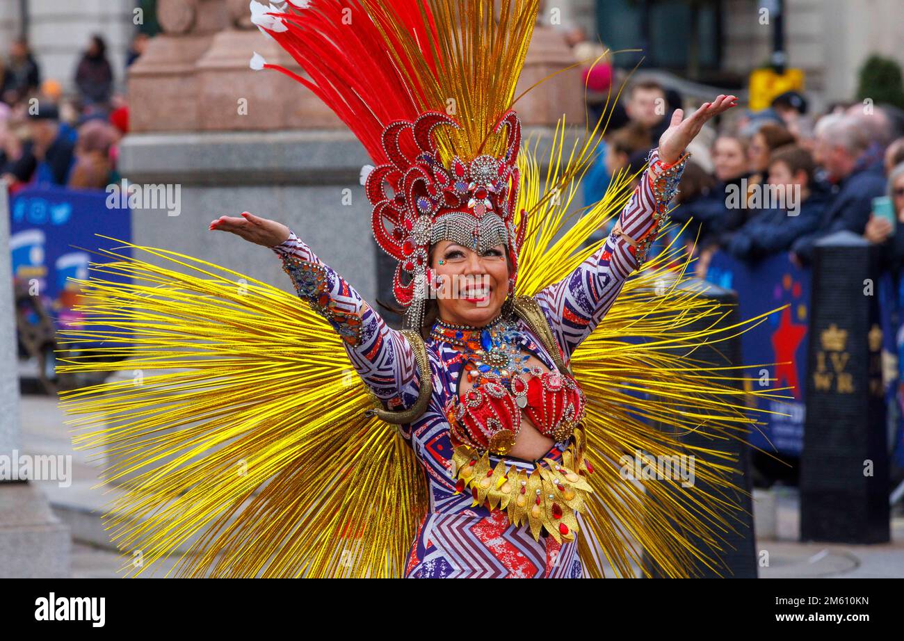 London, UK. 1st Jan, 2022. Some 8.000 performers from all over the world take part in the New Years Day parade in central London, back after a 2 year pause for the Coronavirus pandemic. Credit: Mark Thomas/Alamy Live News Stock Photo