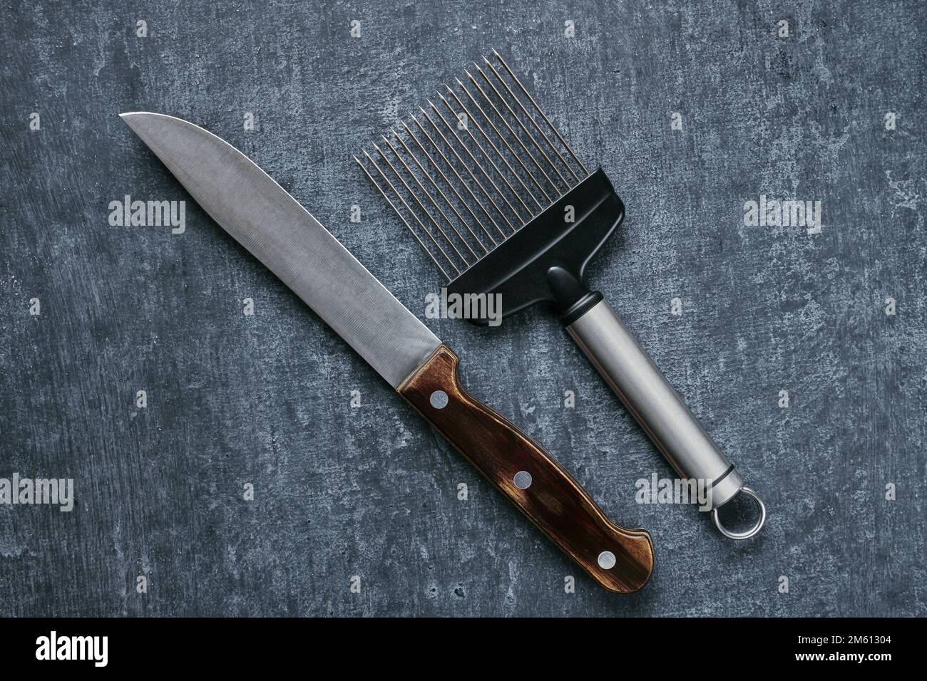 Kitchen knife onion slicer hi-res stock photography and images - Alamy