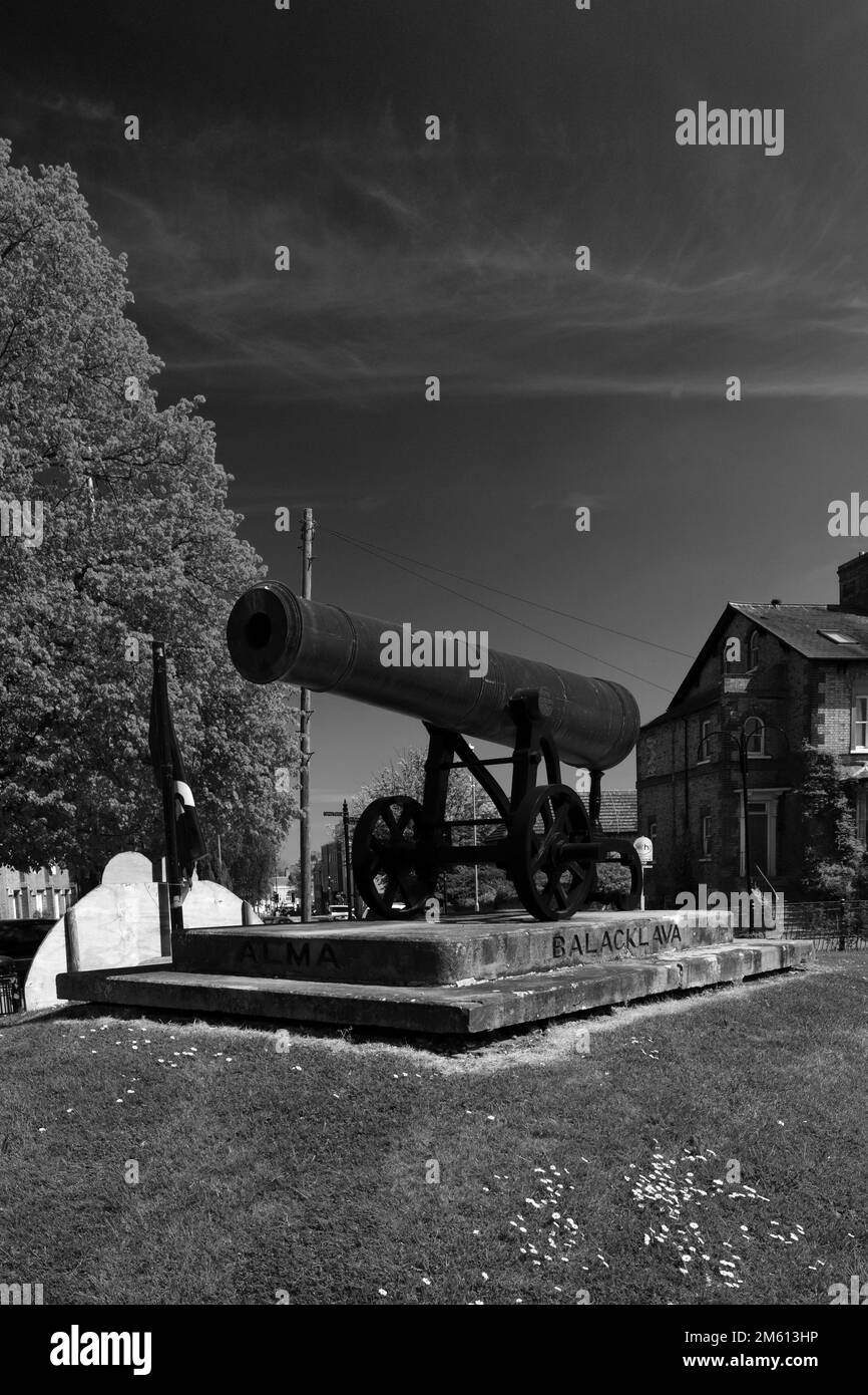 Crimean war cannons Black and White Stock Photos & Images Alamy