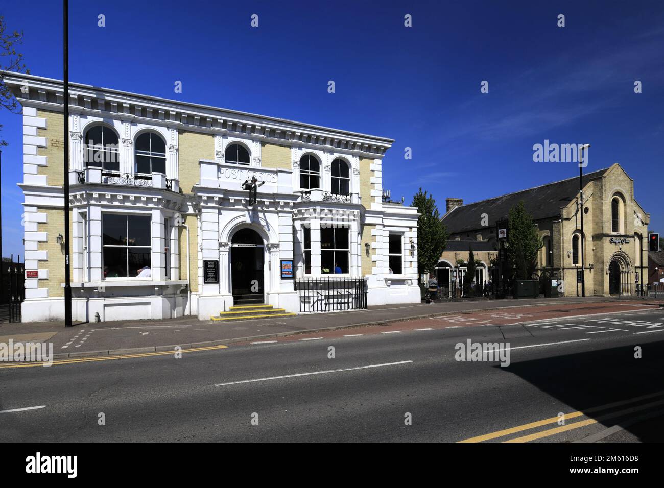 Sandford house weatherspoons hires stock photography and images Alamy