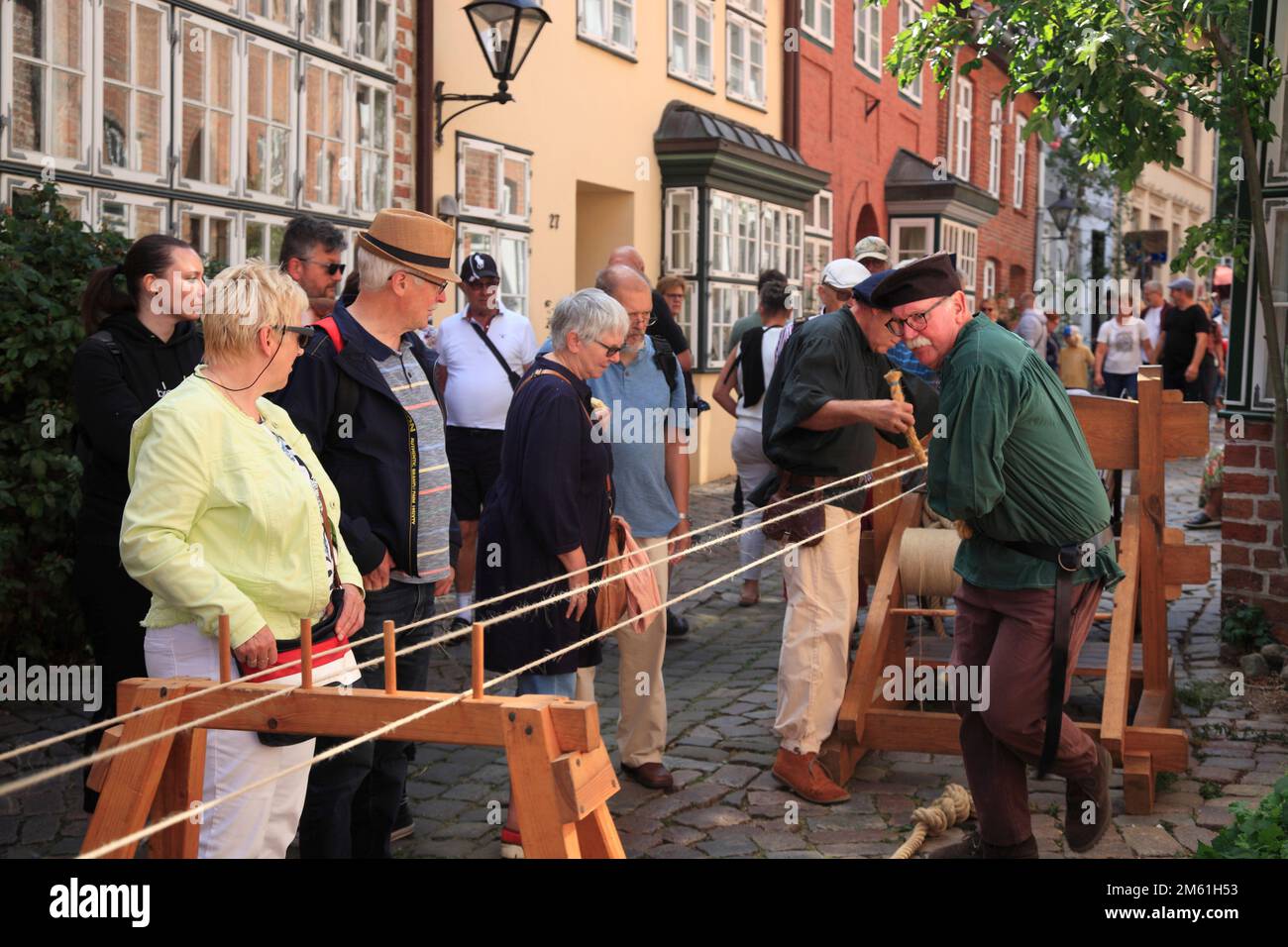 Seilmacher, Festival Alte Handwerkerstrasse, old town of Lueneburg, Lüneburg, Lower Saxony, Germany Stock Photo