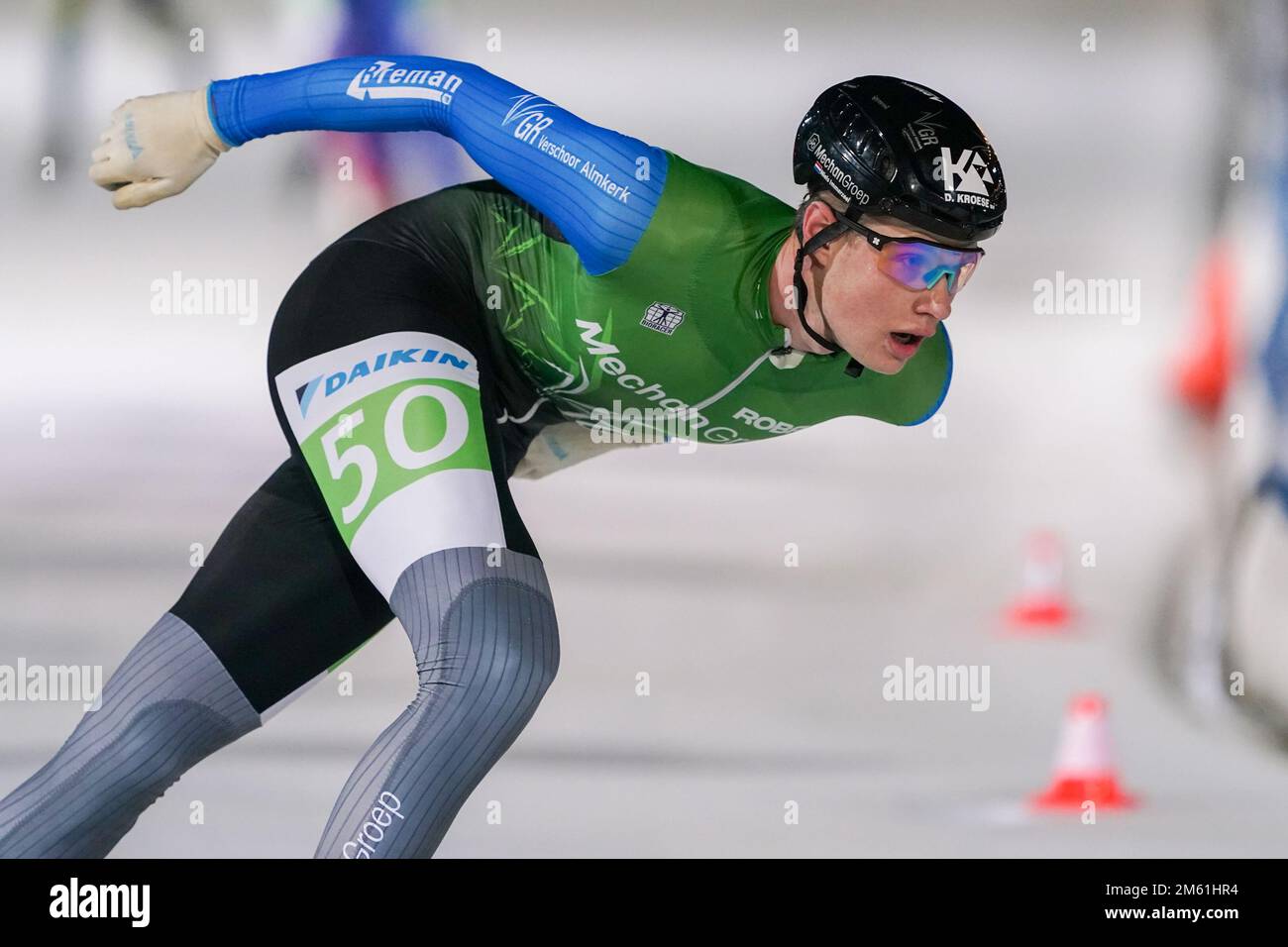 AMSTERDAM, NETHERLANDS - JANUARY 1: Niels Immerzeel of team VGR-Sport/Mechan Groep during the National Championships Marathon Speed Skating at Jaap Eden IJsbaan on January 1, 2023 in Amsterdam, Netherlands (Photo by Andre Weening/Orange Pictures) Stock Photo