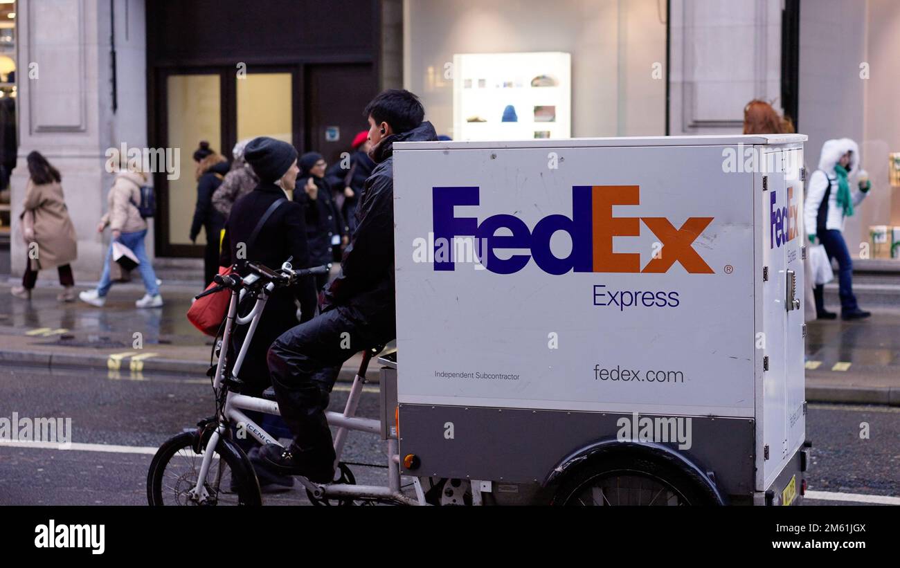 Fedex cargo bike hires stock photography and images Alamy