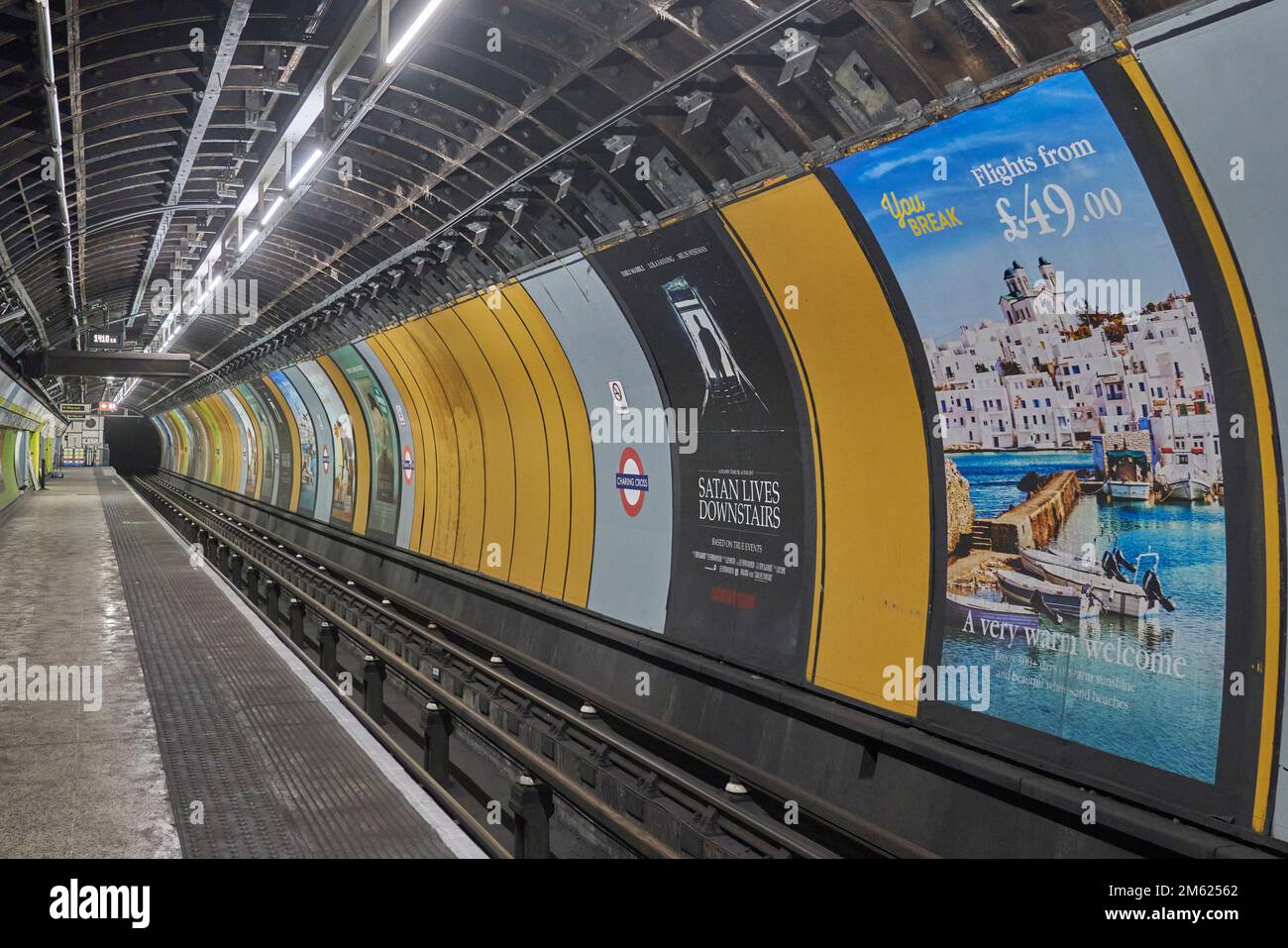 London 1980s underground hi-res stock photography and images - Alamy