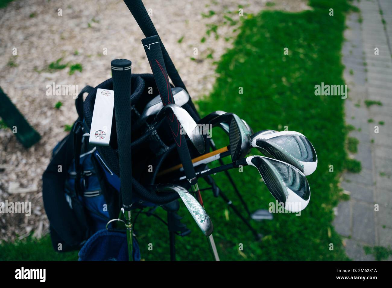 Taylormade bag full of Golf Balls Stock Photo - Alamy