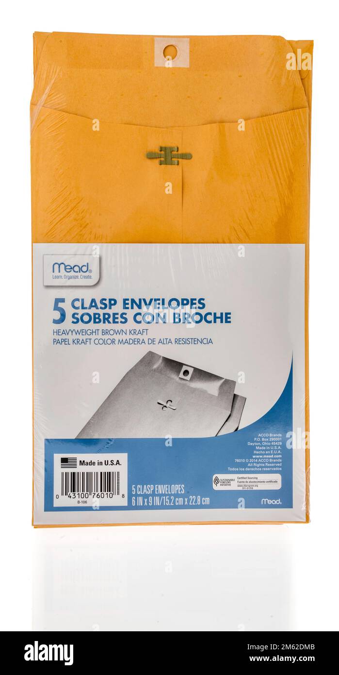 Winneconne, WI - 28 November 2022: A package of Mead clasp envelopes on an isolated background. Stock Photo