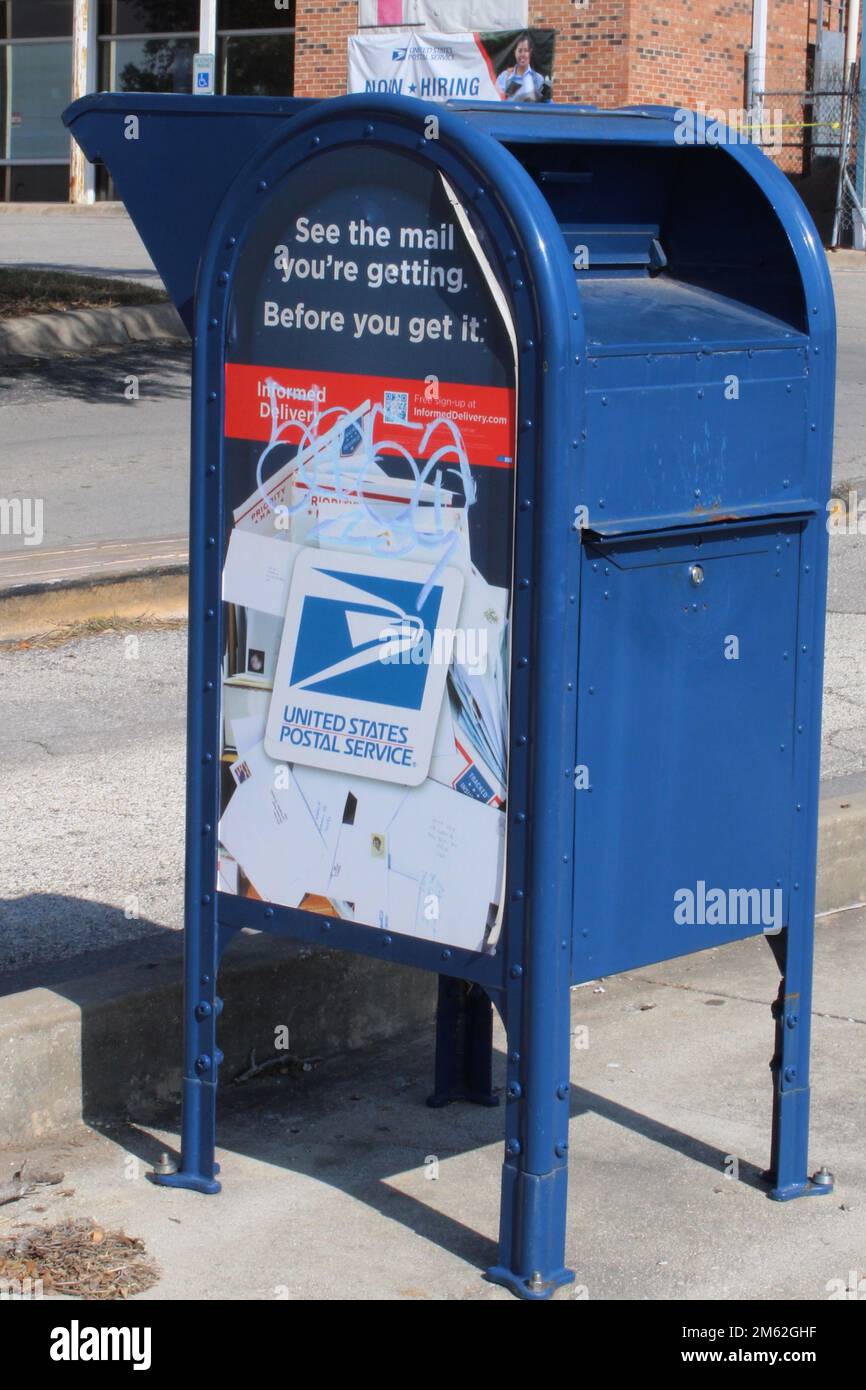 San Antonio, USA. 01st Jan, 2023. A blue drop box at the Valley Hi Post