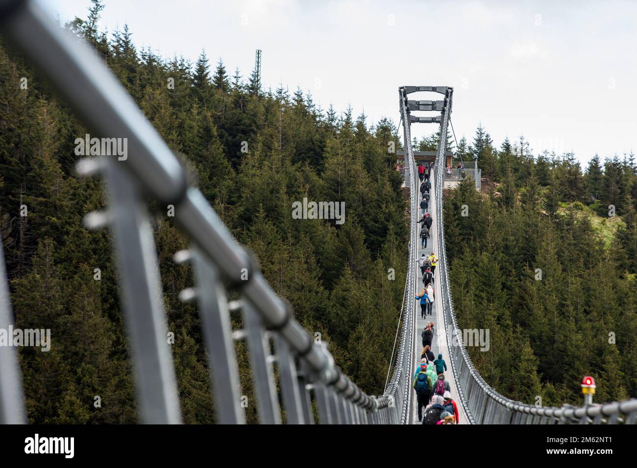 tourists-cross-the-world-s-longest-suspension-footbridge-sky-bridge