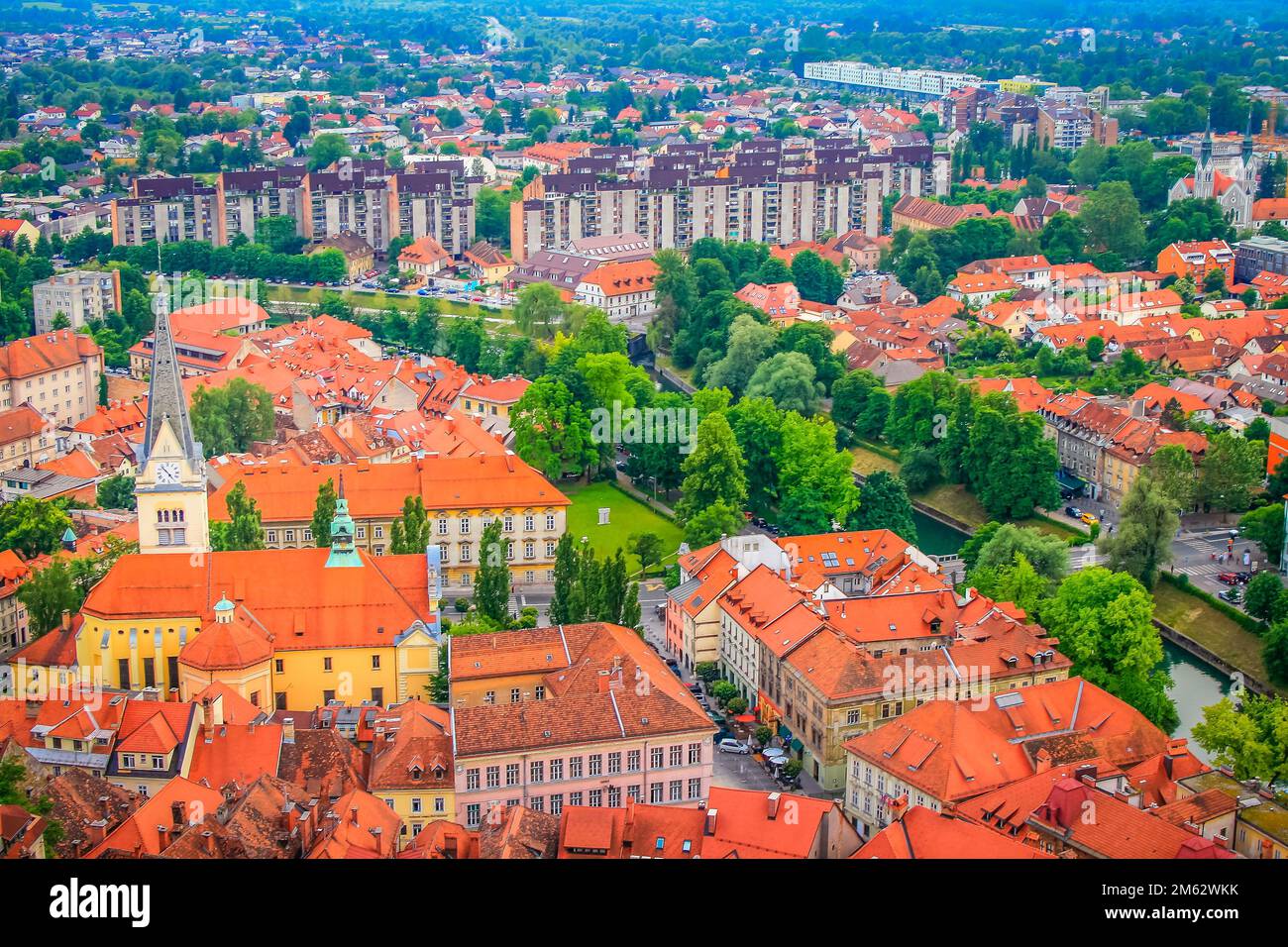 Preseren Square Preseren square and Franciscan Church of the Annunciation, Ljubljana ...