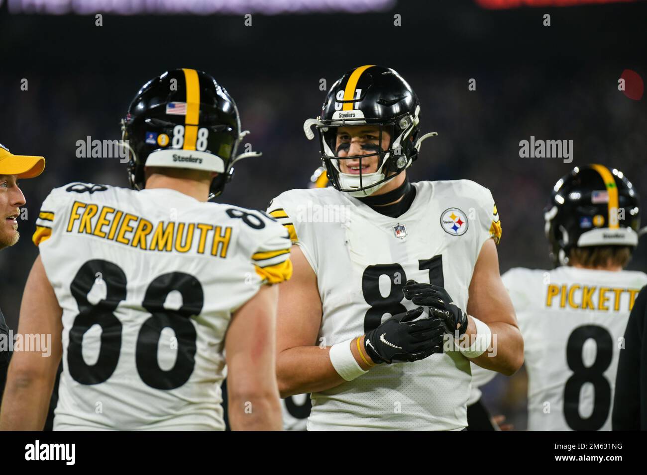 Baltimore, Maryland, USA. 1st Jan, 2023. January 1st, 2023 Pittsburgh  Steelers tight end Pat Freiermuth (88) and Pittsburgh Steelers tight end  Zach Gentry (81) during Pittsburgh Steelers vs Baltimore Ravens in  Baltimore,