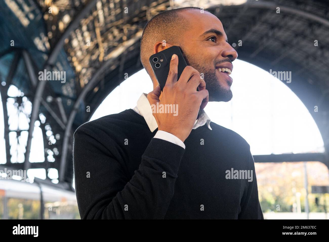 Man in smart casual clothes hi-res stock photography and images - Alamy