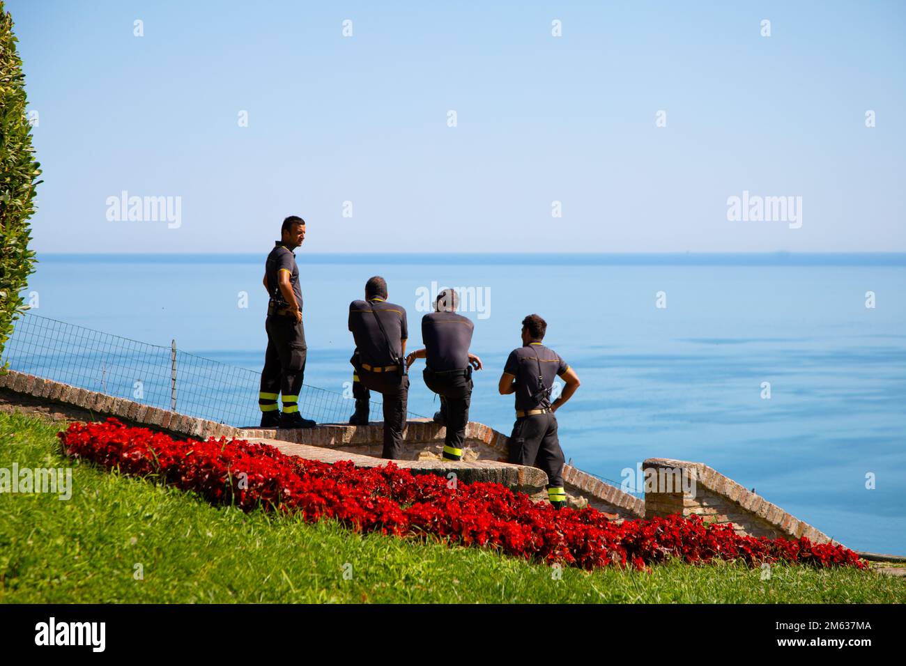Water rescue personnel search hi-res stock photography and images - Alamy