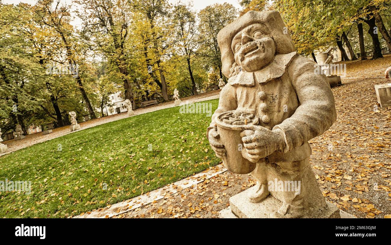 Dwarf Statue, Bizarre Dwarf, Zwergerlgarten, Dwarf Garden, 18th Century