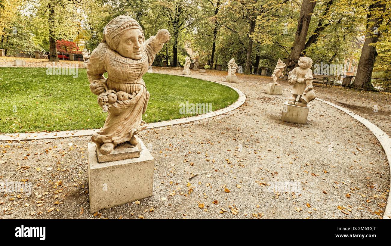 Dwarf Statue, Bizarre Dwarf, Zwergerlgarten, Dwarf Garden, 18th Century