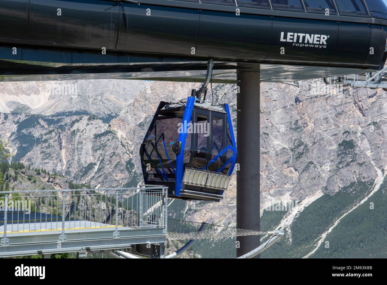 Cortina d'Ampezzo, Dolomites, Italy - July, 8, 2022 : Ropeway station ...