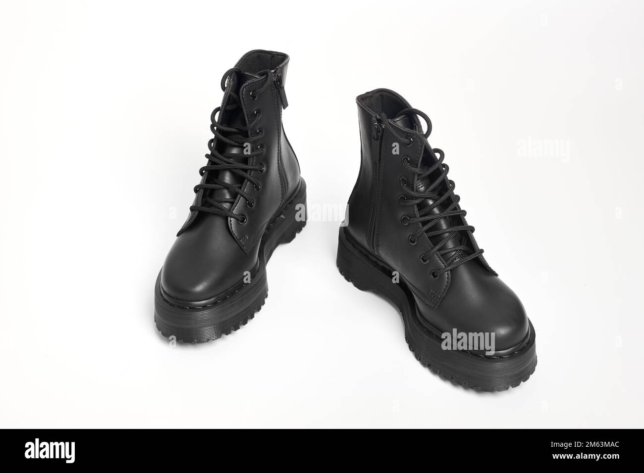 Black women combat boots on high heel platform with lug soles on ...