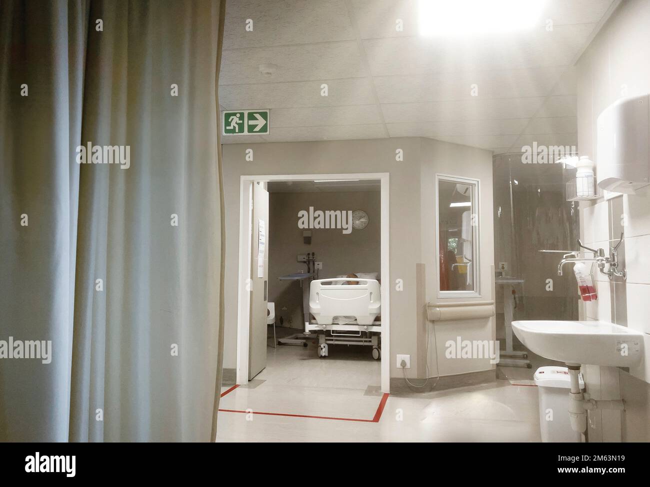 Hospital ward sign hi-res stock photography and images - Alamy