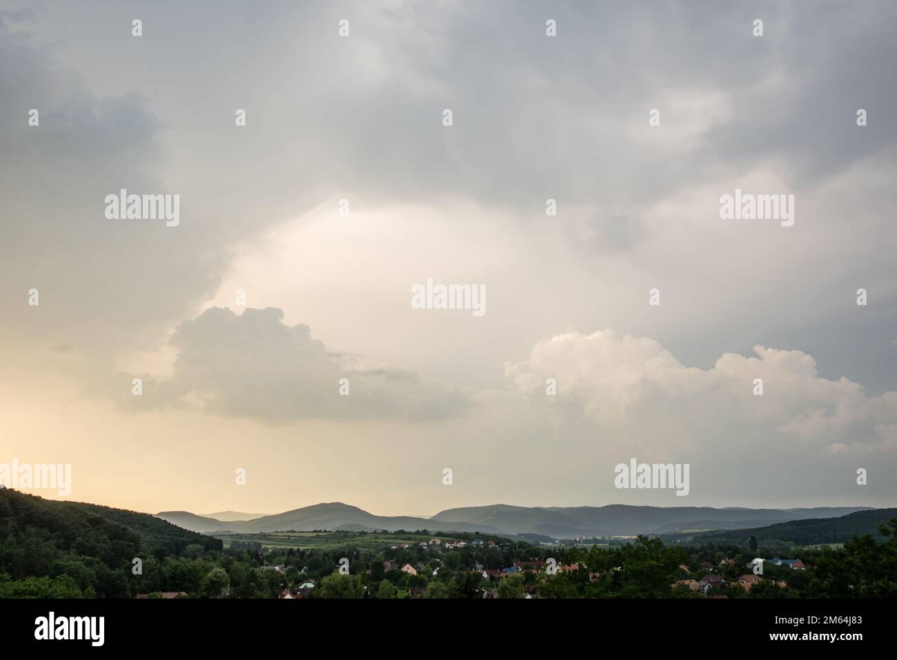 Grasses stormy sky hi-res stock photography and images - Alamy