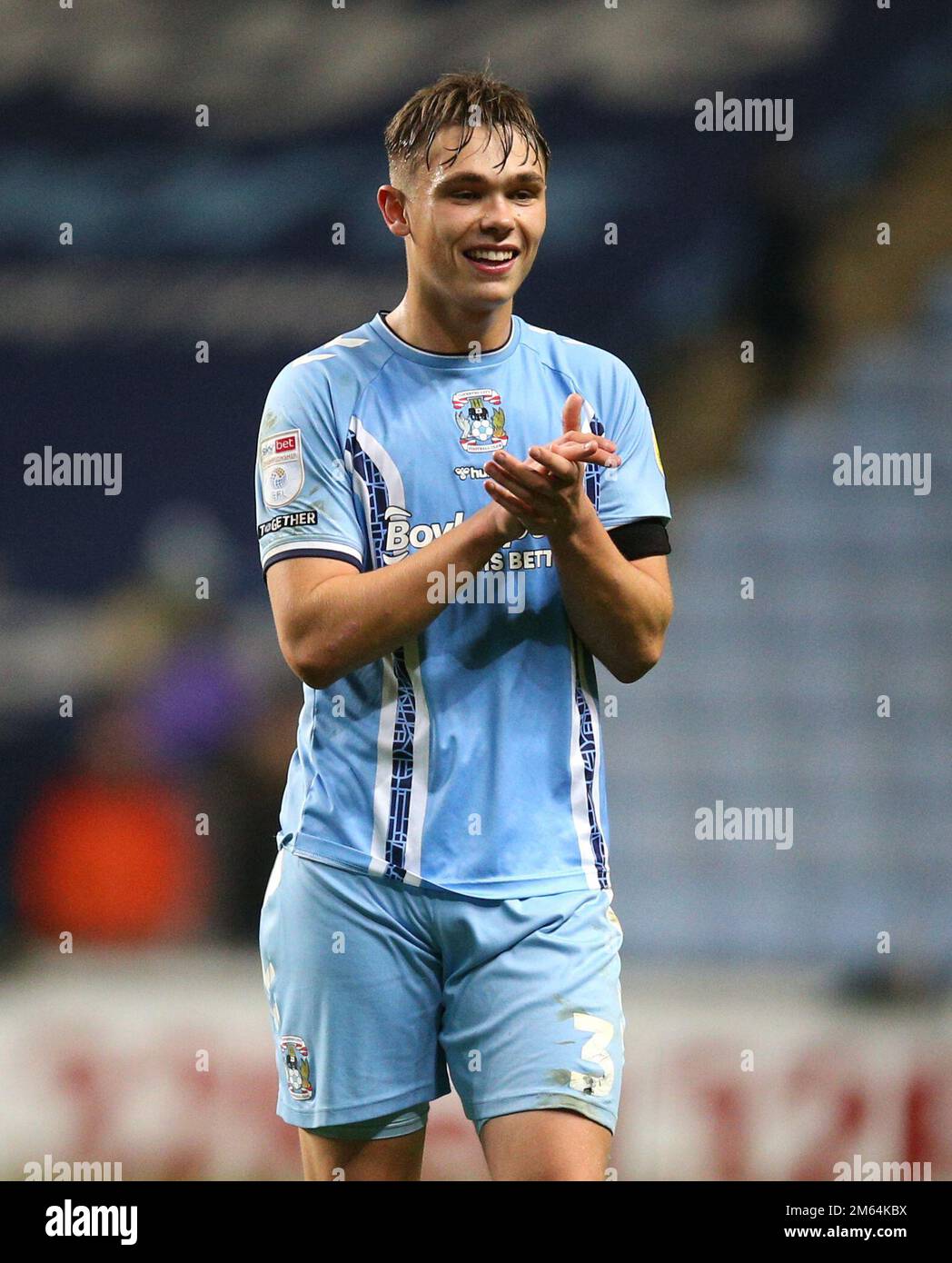 Coventry City's Callum Doyle applauds the fans after the game following the Sky Bet Championship match at the Coventry Building Society Arena, Coventry. Picture date: Sunday January 1, 2023. Stock Photo