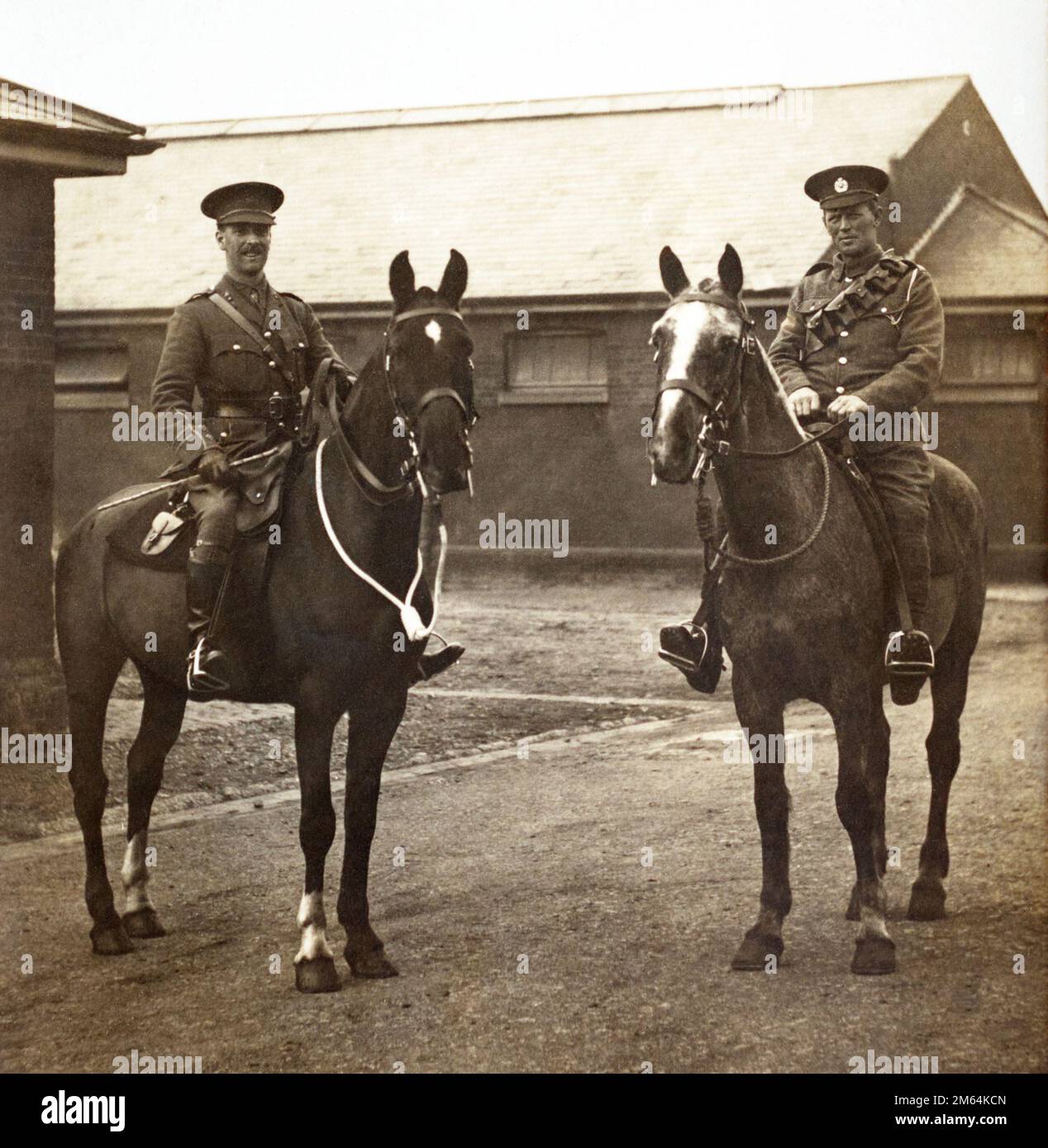 Two mounted British soldiers, a Captain and a Sapper in the Royal Engineers, during the First World War. Stock Photo