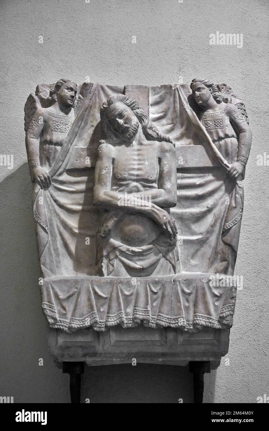 Pietà - marmo - maestro campionese  XIV secolo - Milano, Museo d’ Arte Antica del Castello Sforzesco Stock Photo