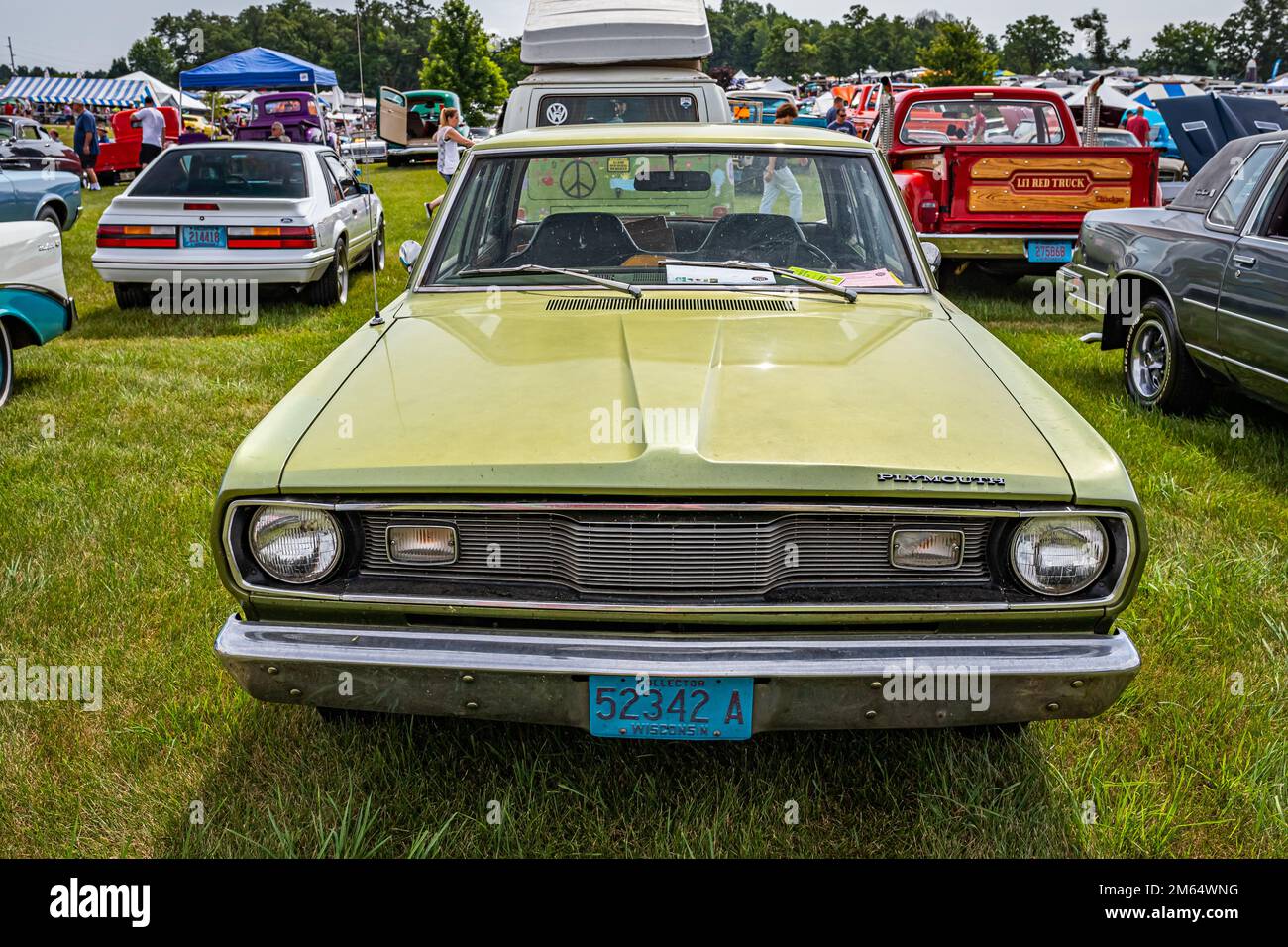 1971 plymouth valiant hi-res stock photography and images - Alamy