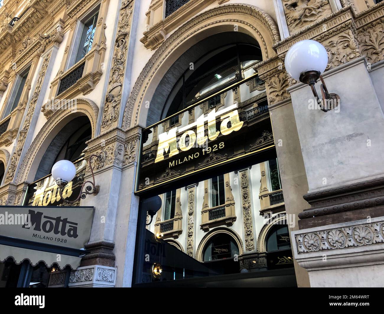 General view of Motta store in Galleria Vittorio Emanuele in Milan, Italy.  (Photo by Mairo Cinquetti/SOPA Images/Sipa USA Stock Photo - Alamy