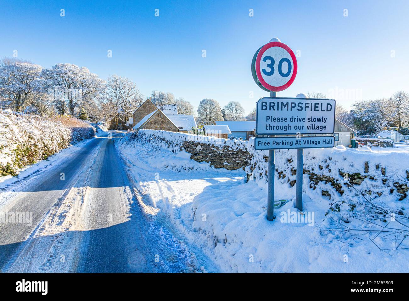 Early winter snow at the Cotswold village of Brimpsfield, Gloucestershire, England UK Stock Photo