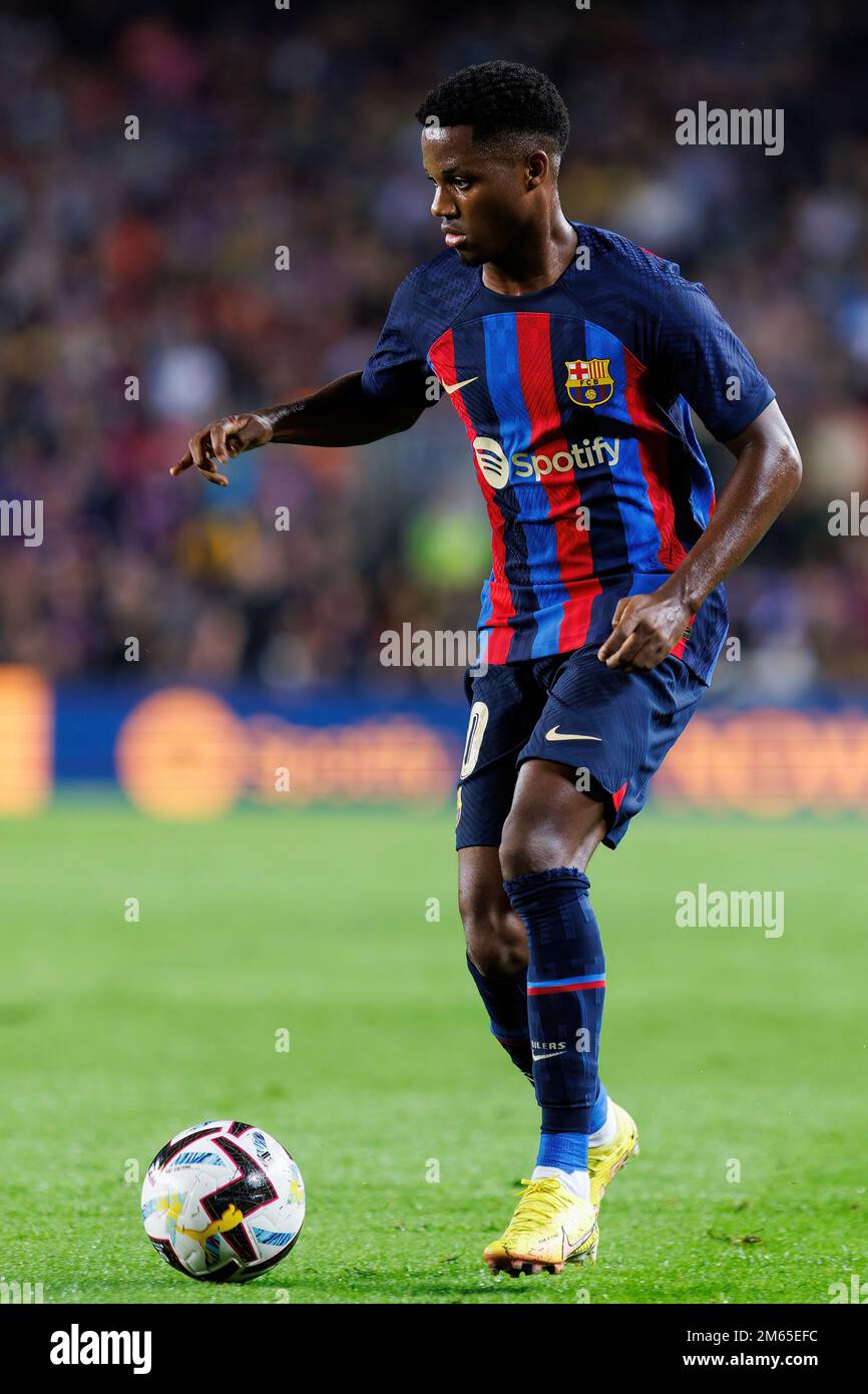 BARCELONA - OCT 20: Raphinha in action during the LaLiga match between ...