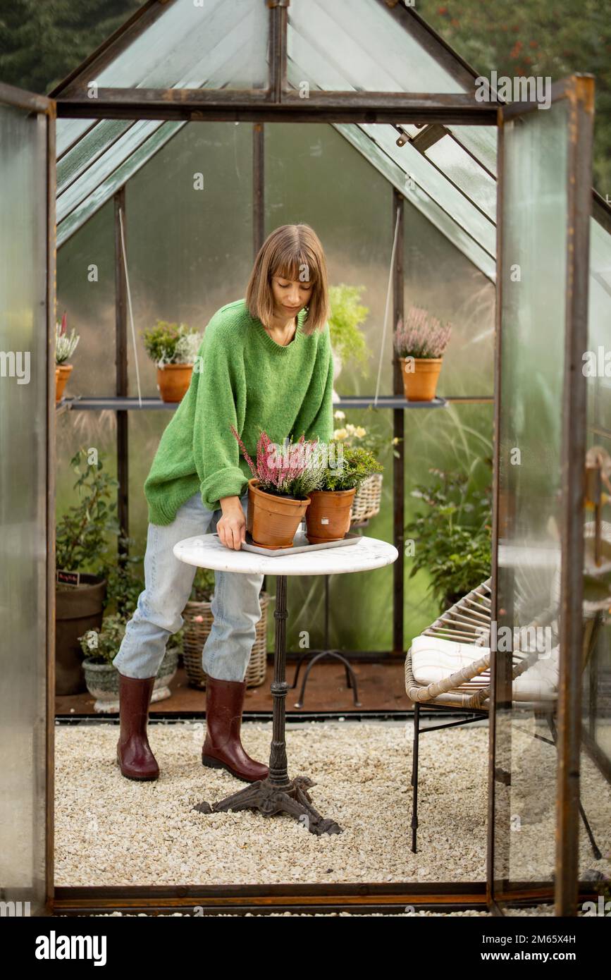 Botanical greenhouse vintage hi-res stock photography and images - Alamy