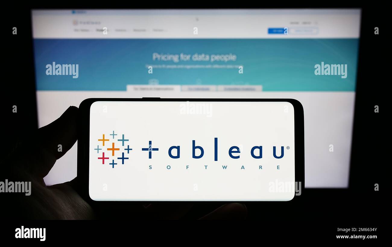 Tableau software hi-res stock photography and images - Alamy
