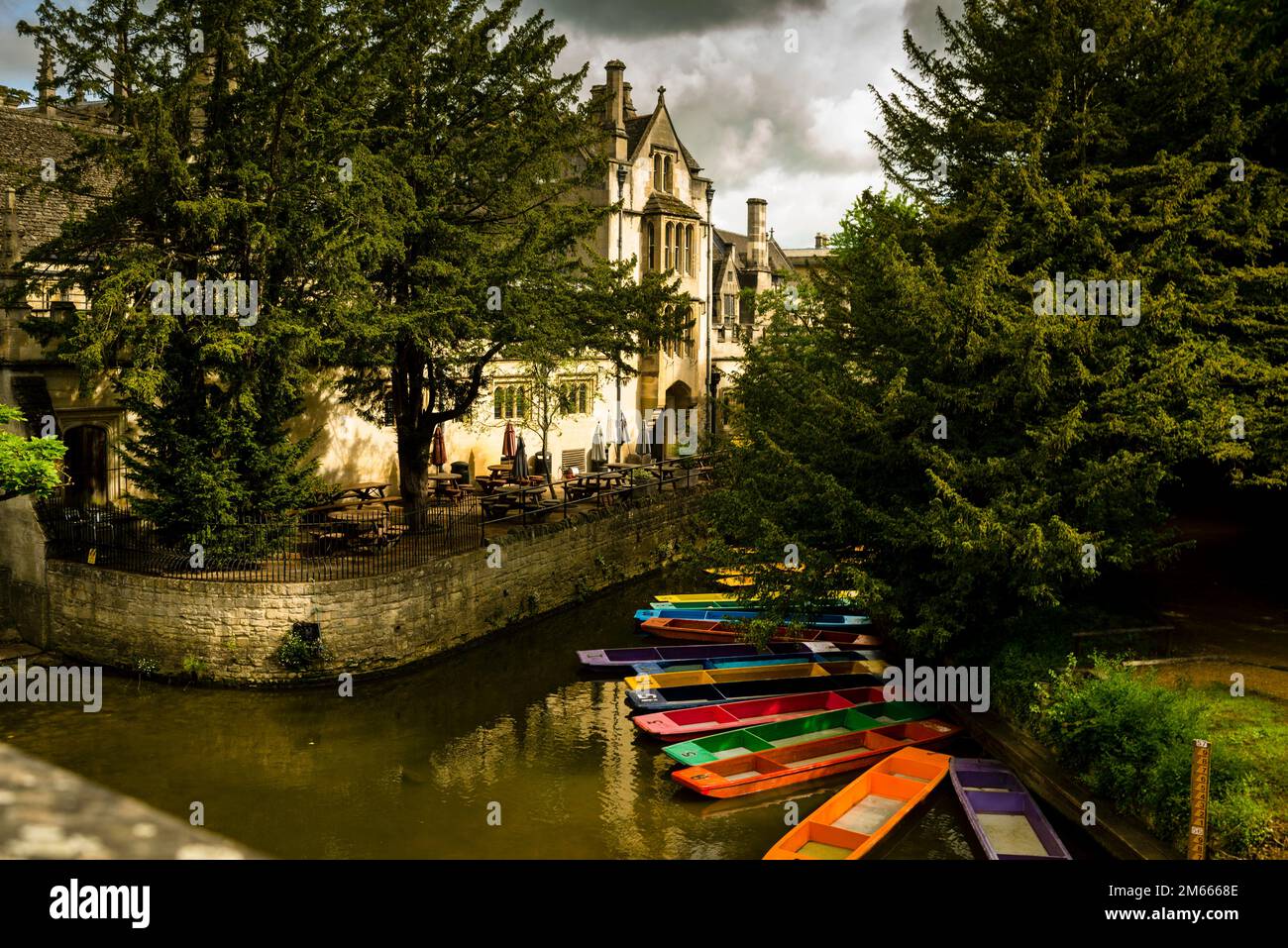 Magdalen Bridge Boathouse punts for rent on the River Cherwell next to