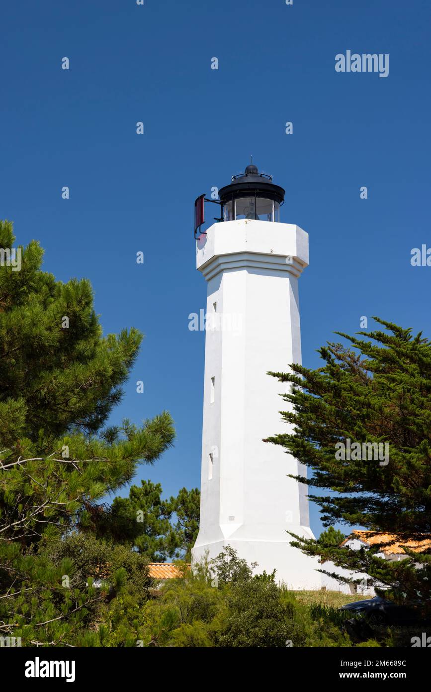 Phare du Grouin du Cou lighthouse, Pays de la Loire, France Stock Photo