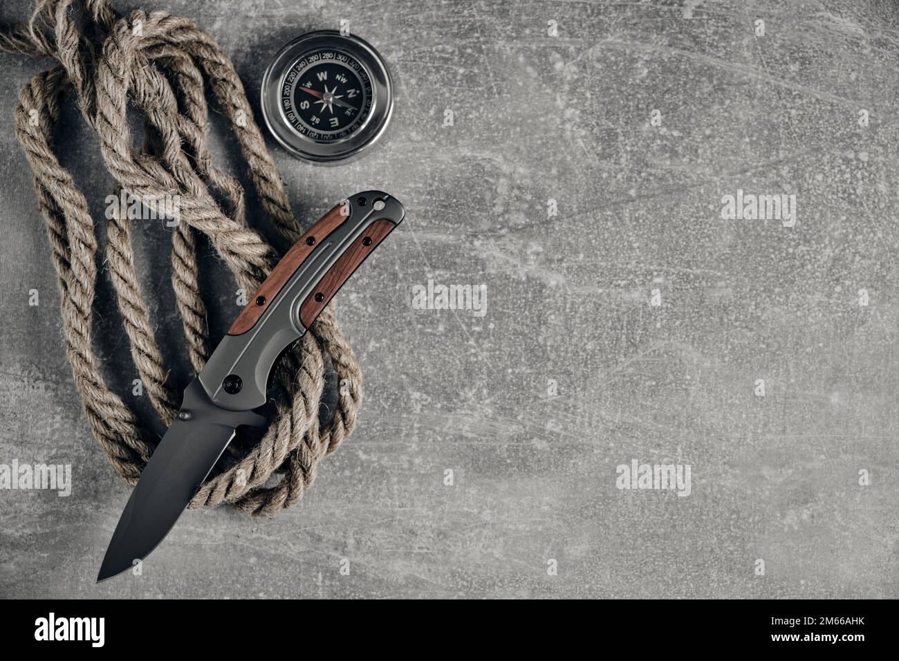 Tactical folding knife for survival, rope and compass, survival kit in