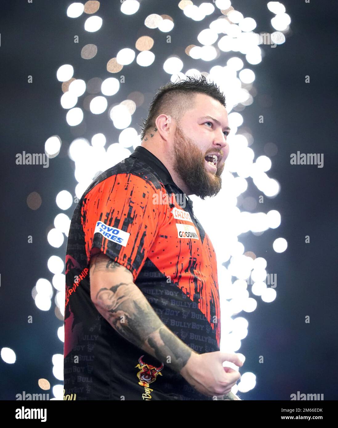 Michael smith darts stock and images -