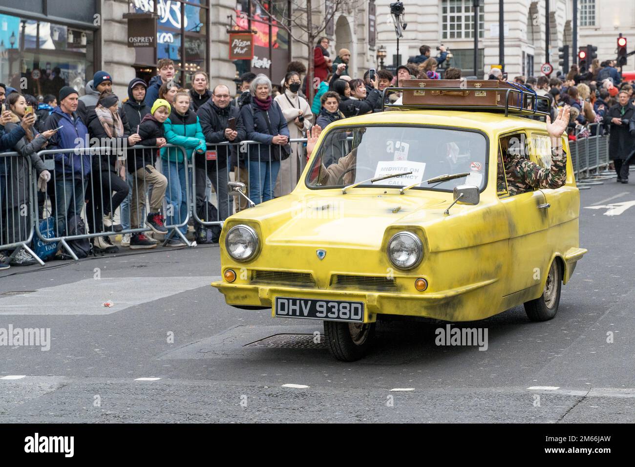 London New Years Day Parade, Only Fools and Horses yellow Reliant car Stock Photo