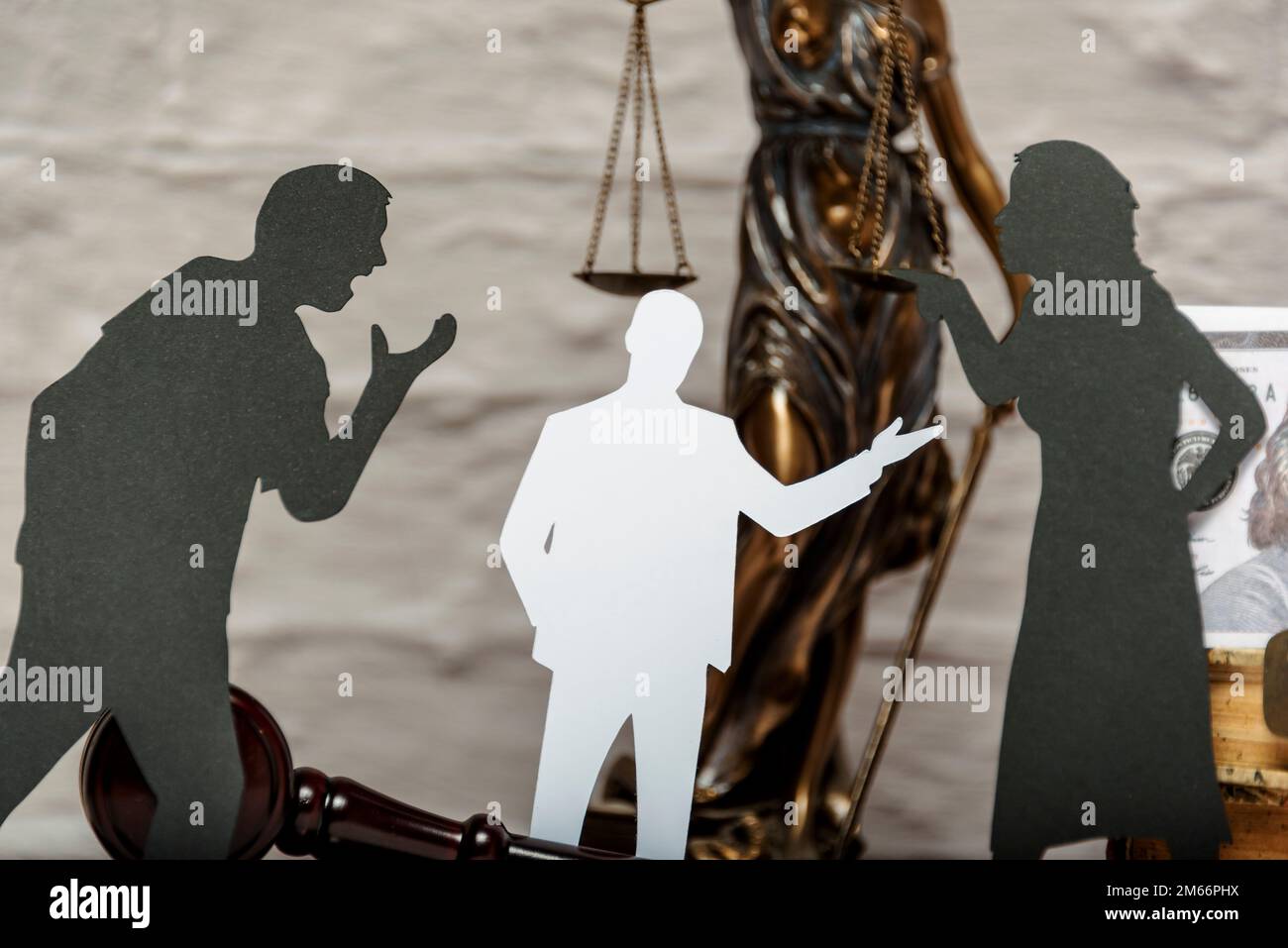 Silhouette symbol. Child custody. Family law proceedings. Divorce mediation, legal separation Stock Photo