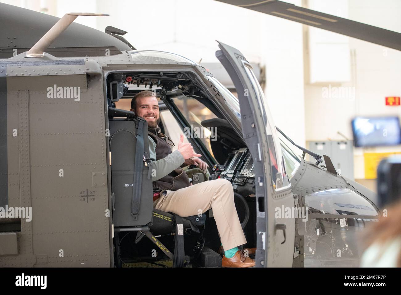 Uh 60 black hawk interior hi-res stock photography and images - Alamy