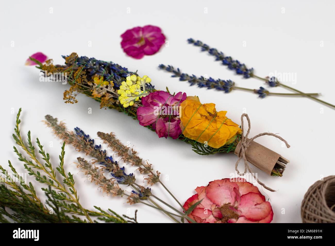 Smudging kit hires stock photography and images Alamy