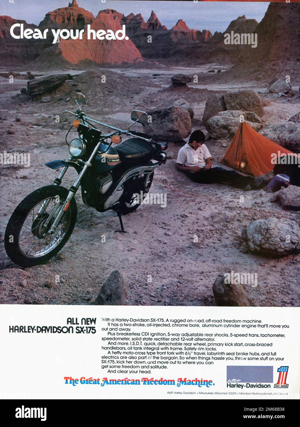 Esta Harley-Davidson SX175 de 1976 lleva casi medio siglo encerrada en su caja original y sin usar