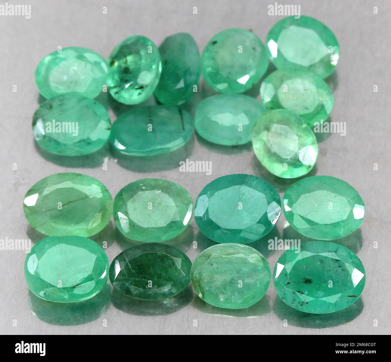 Emerald green stone hires stock photography and images Alamy