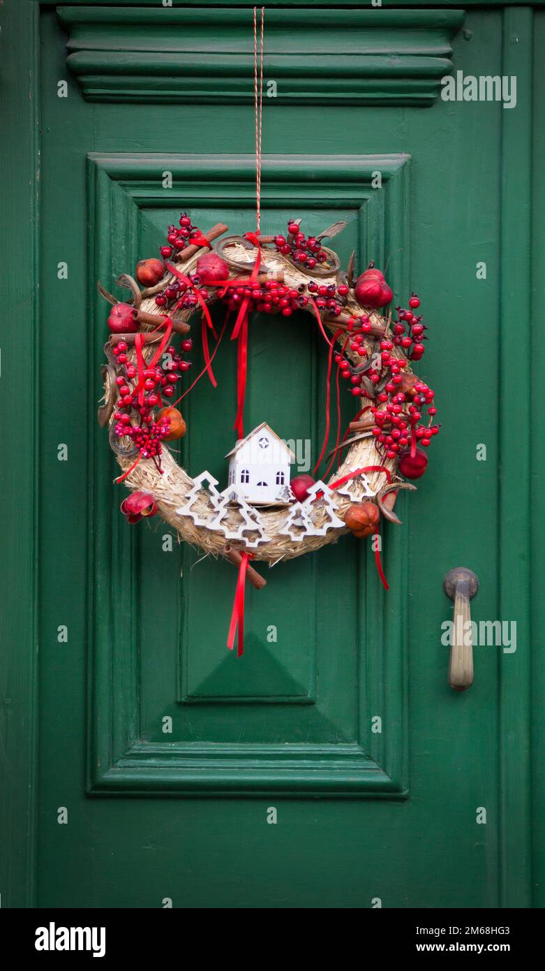 Vintage front door hi-res stock photography and images - Alamy