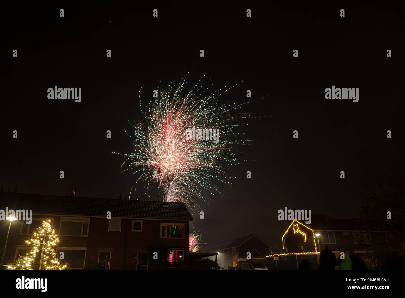 A closer look at Why Choose A Rooftop Fireworks Party