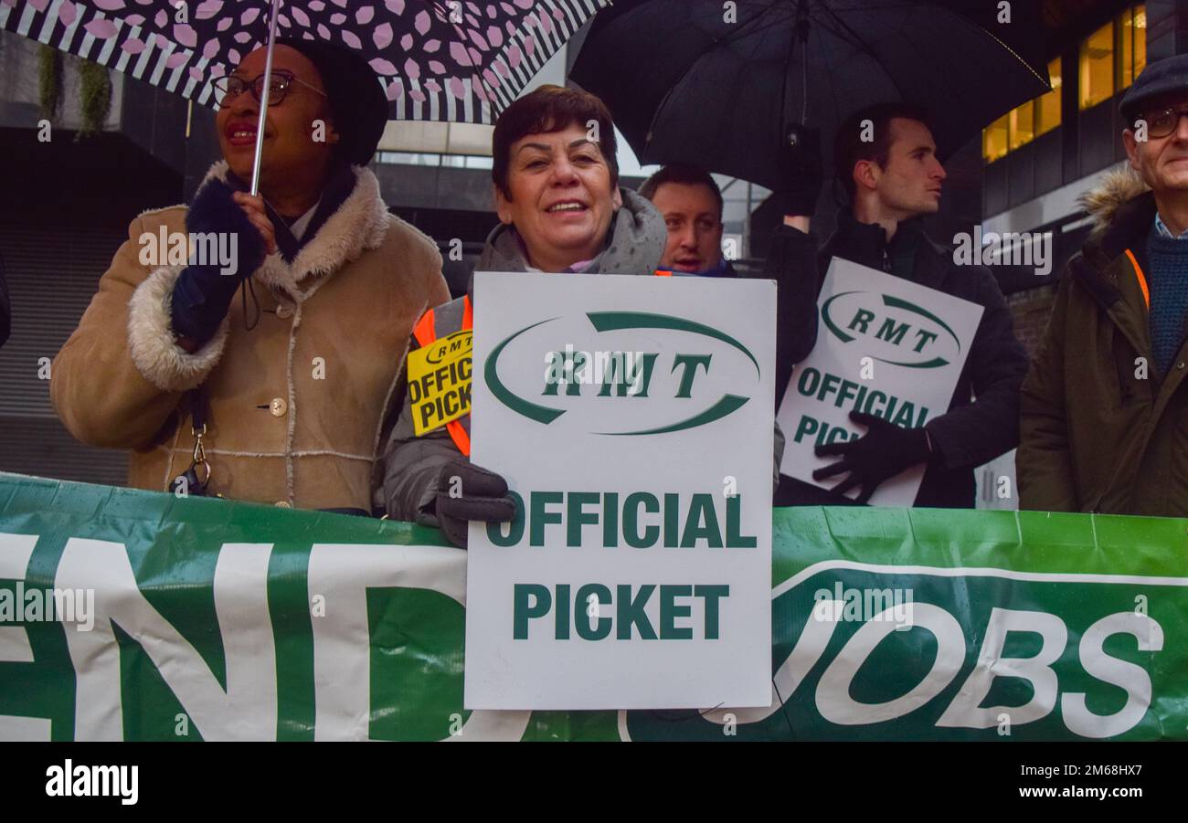 London, UK. 3rd January 2023. RMT (Rail, Maritime and Transport workers ...