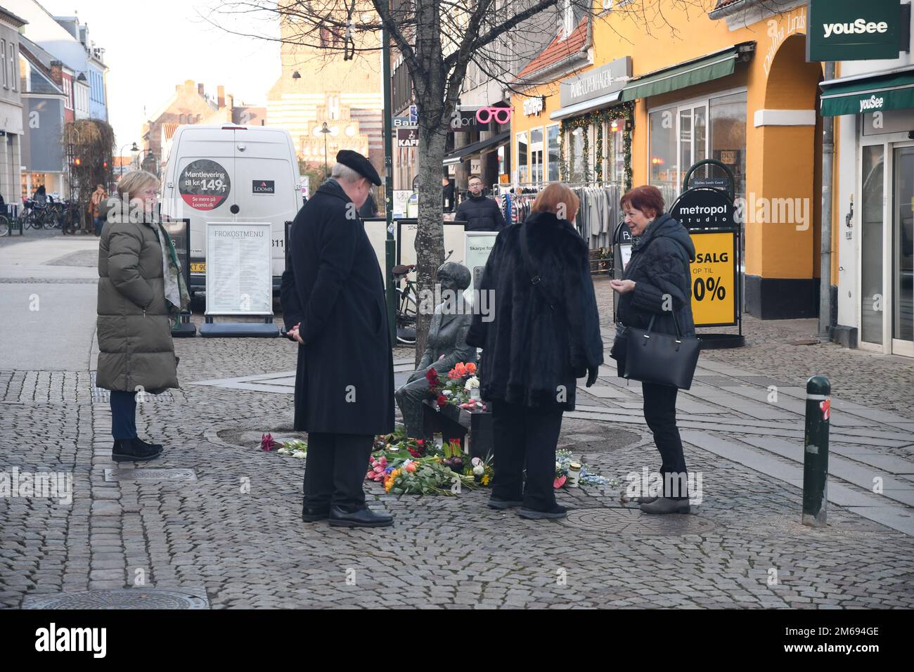 Roskilde/Denmark/03 January 2023/ Danish writer and joiur aist Ms.Lise Norgaard died at 105  age in Copenhaen Denamrk and people photograph flowers aned her statue she started journsit at local news papers to top danish news paprs .  (Photo. Francis Joseph Dean/Dean Pictures) Stock Photo
