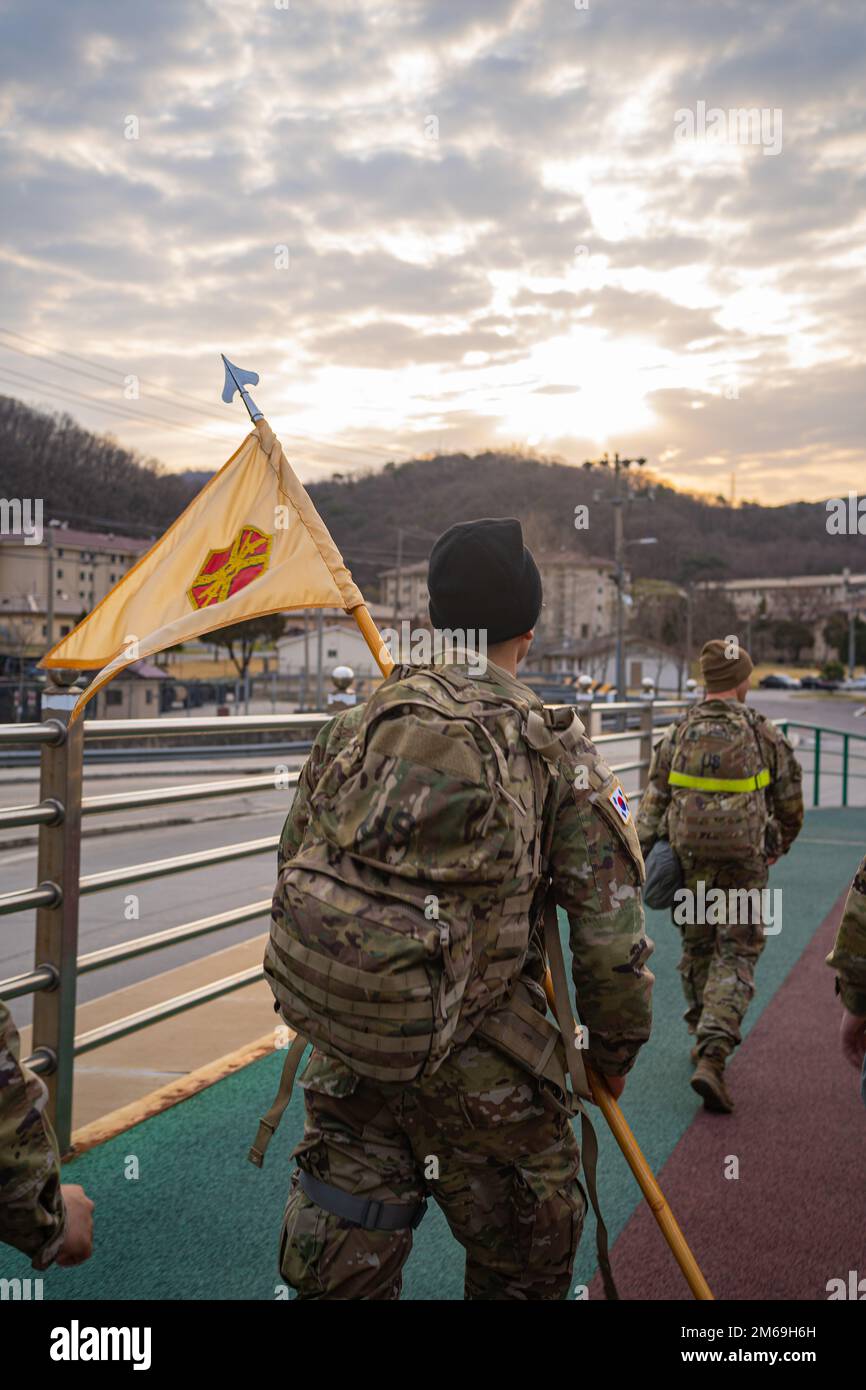 220421ADZ7810014 South Korea (April 22, 2022) U.S. Army Soldiers and