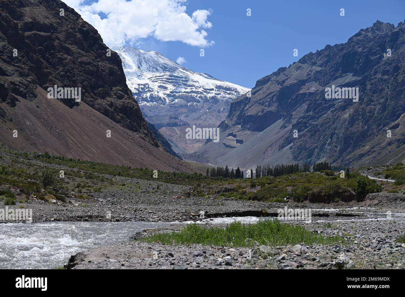 Embase el Yeso, Cajon del Maipo, Chile Stock Photo Alamy