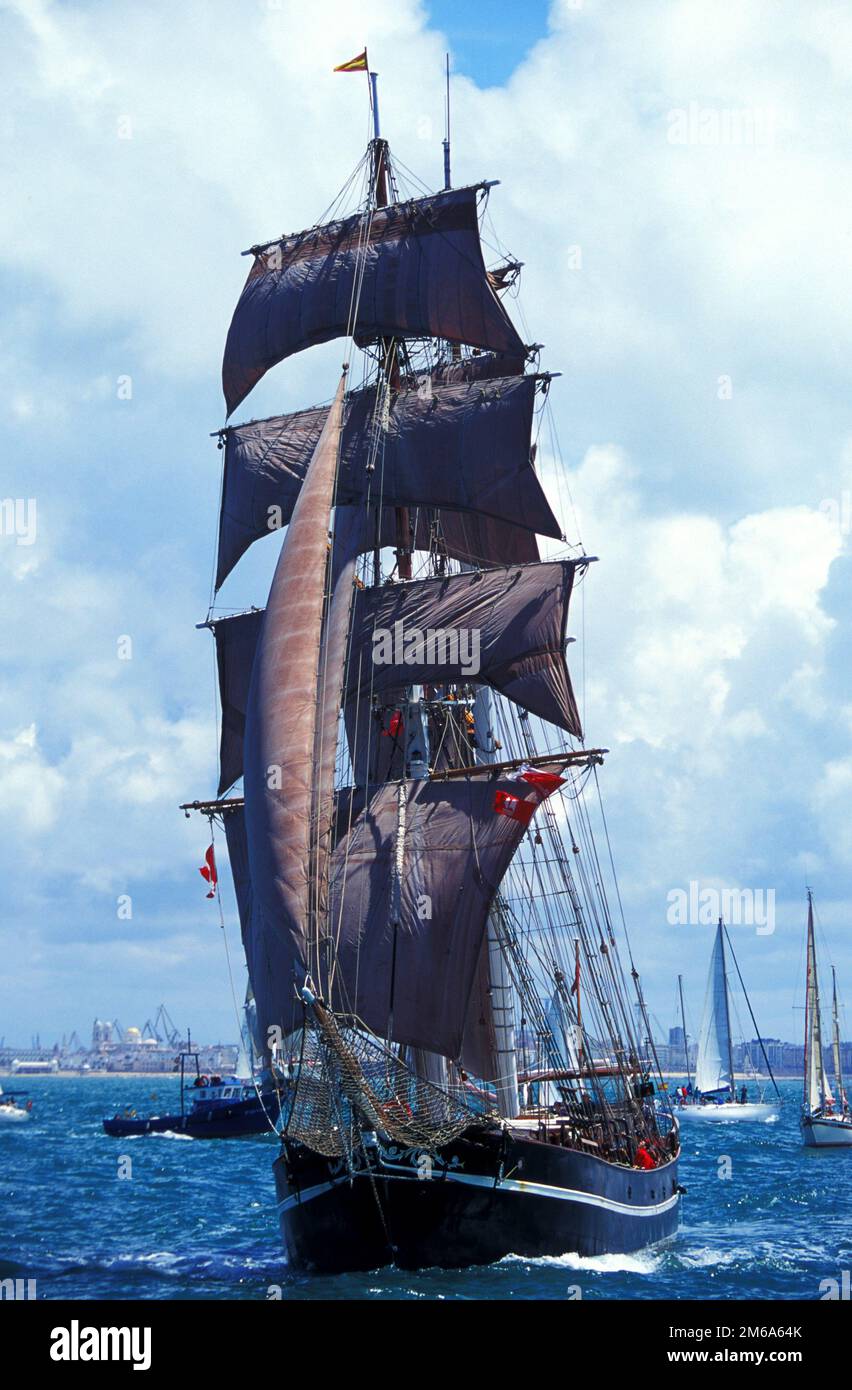 Two masted brigantine hi res stock photography and images Alamy