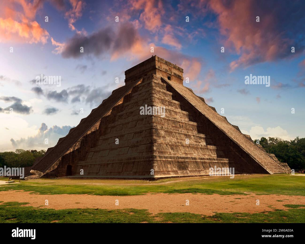 The Feather Serpent - Equinox In Kukulkan Pyramid, Chichen Itza Stock ...