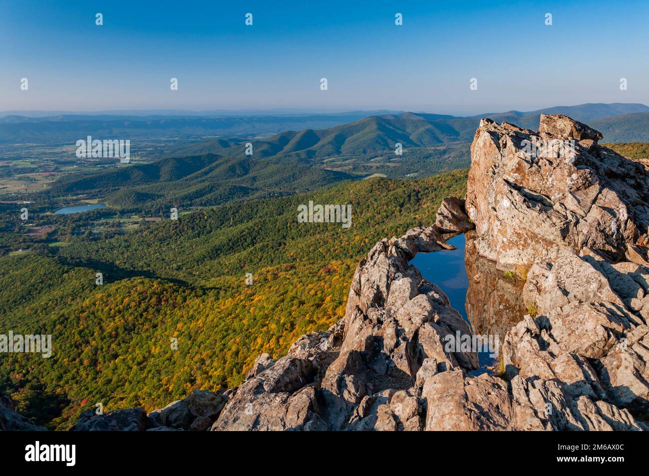 An October Day on Little Stony Man Mountain, Shenandoah National Park ...